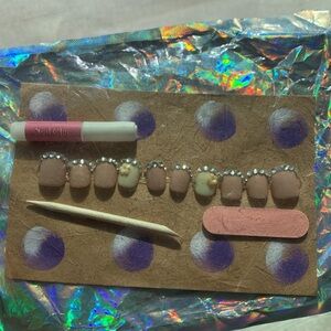 Short Press on Nails